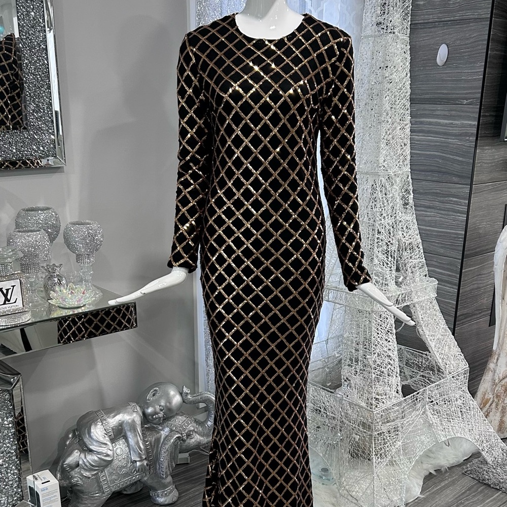 NWOT ✨Sequins Dress with Black and Gold Long Sleeve-Size-M - Picture 7 of 17